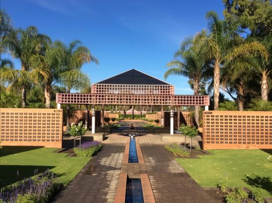 y2025m08d30_centennial_park_01